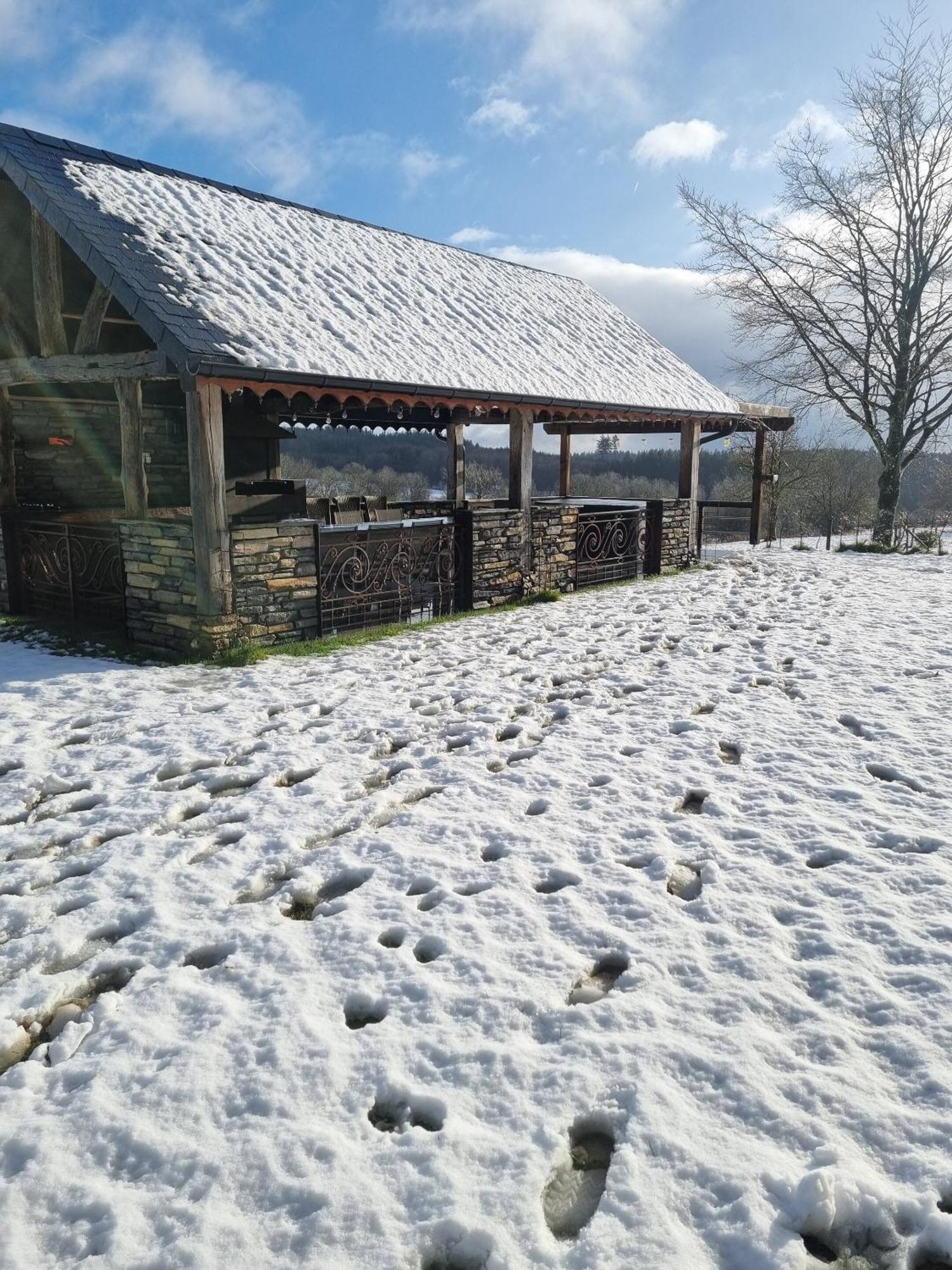 Gite Les 3 Pierres Houffalize Buitenkant foto